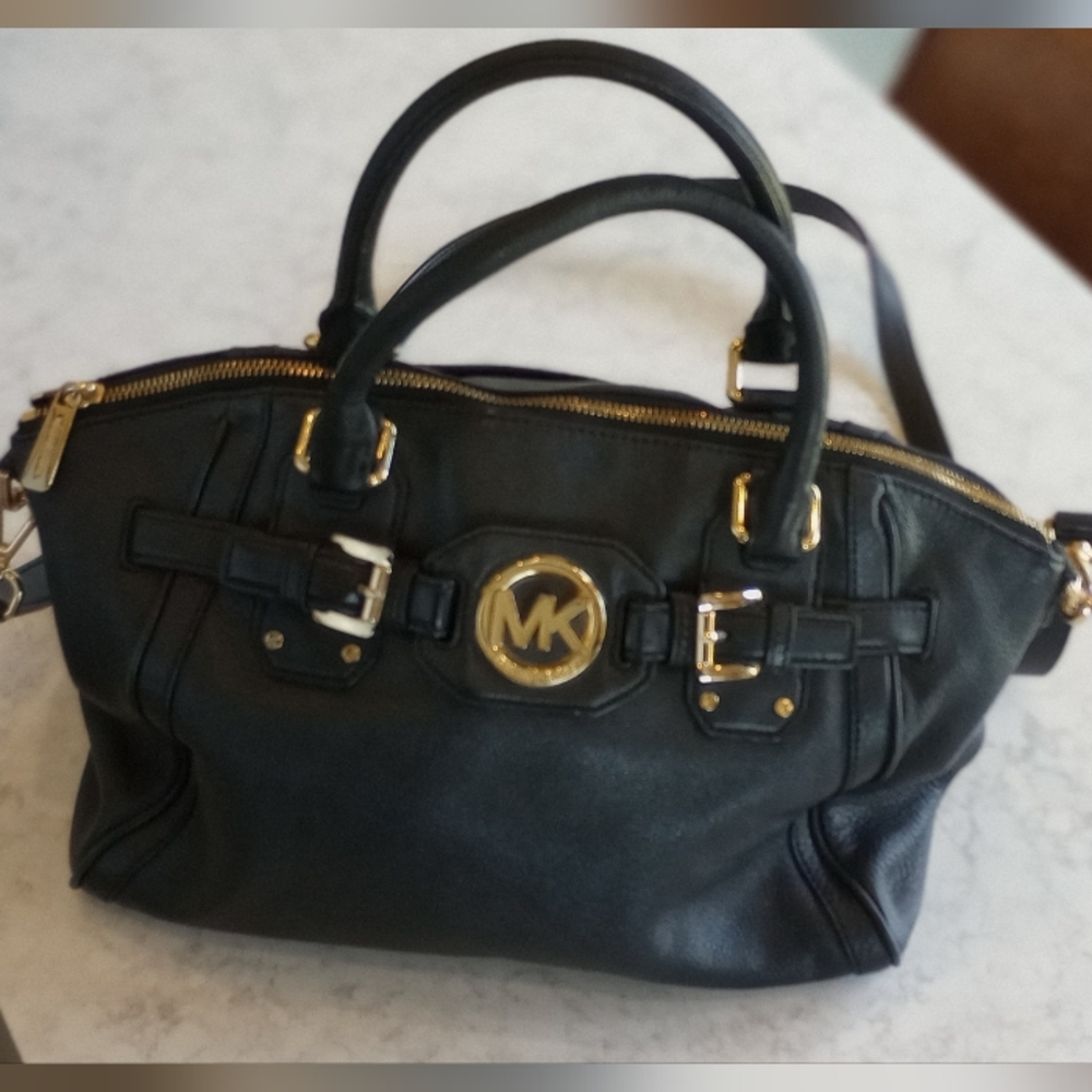 Michael Kors Black Shoulder Bag or tote.